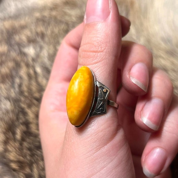 Vintage sterling silver Russian butterscotch amber ring